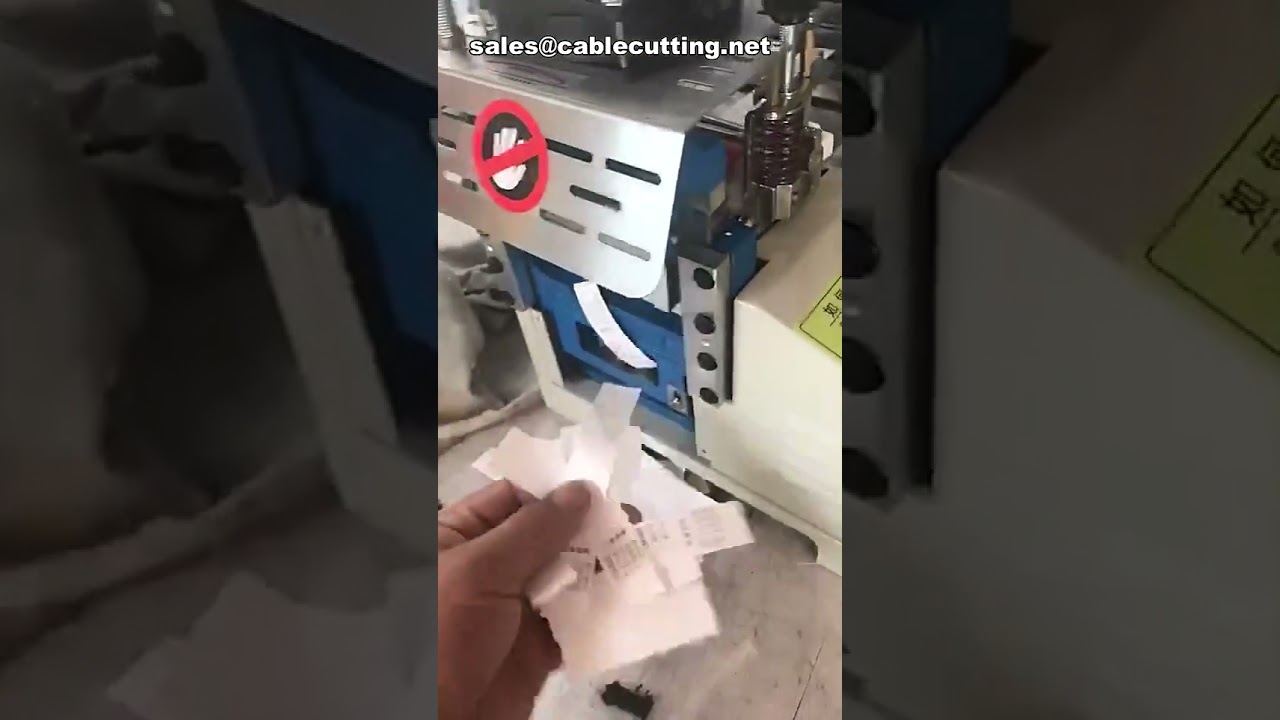 红外电子追踪商标标识切割机，精准高效工业切割利器