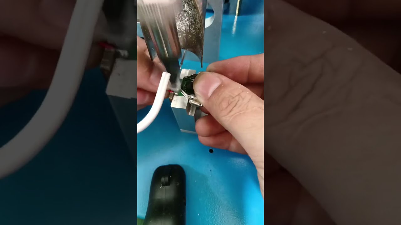 实拍焊丝与小电路板加工视频 #工厂 #机器 #全自动剥线机